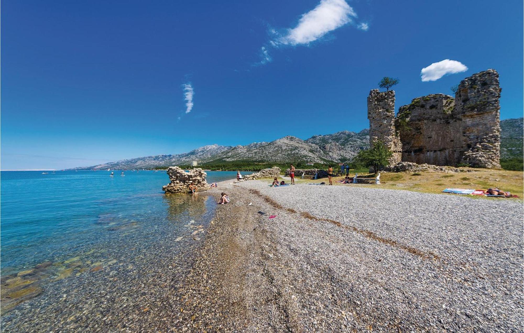4 Bedroom Awesome Apartment In Starigrad Exterior foto